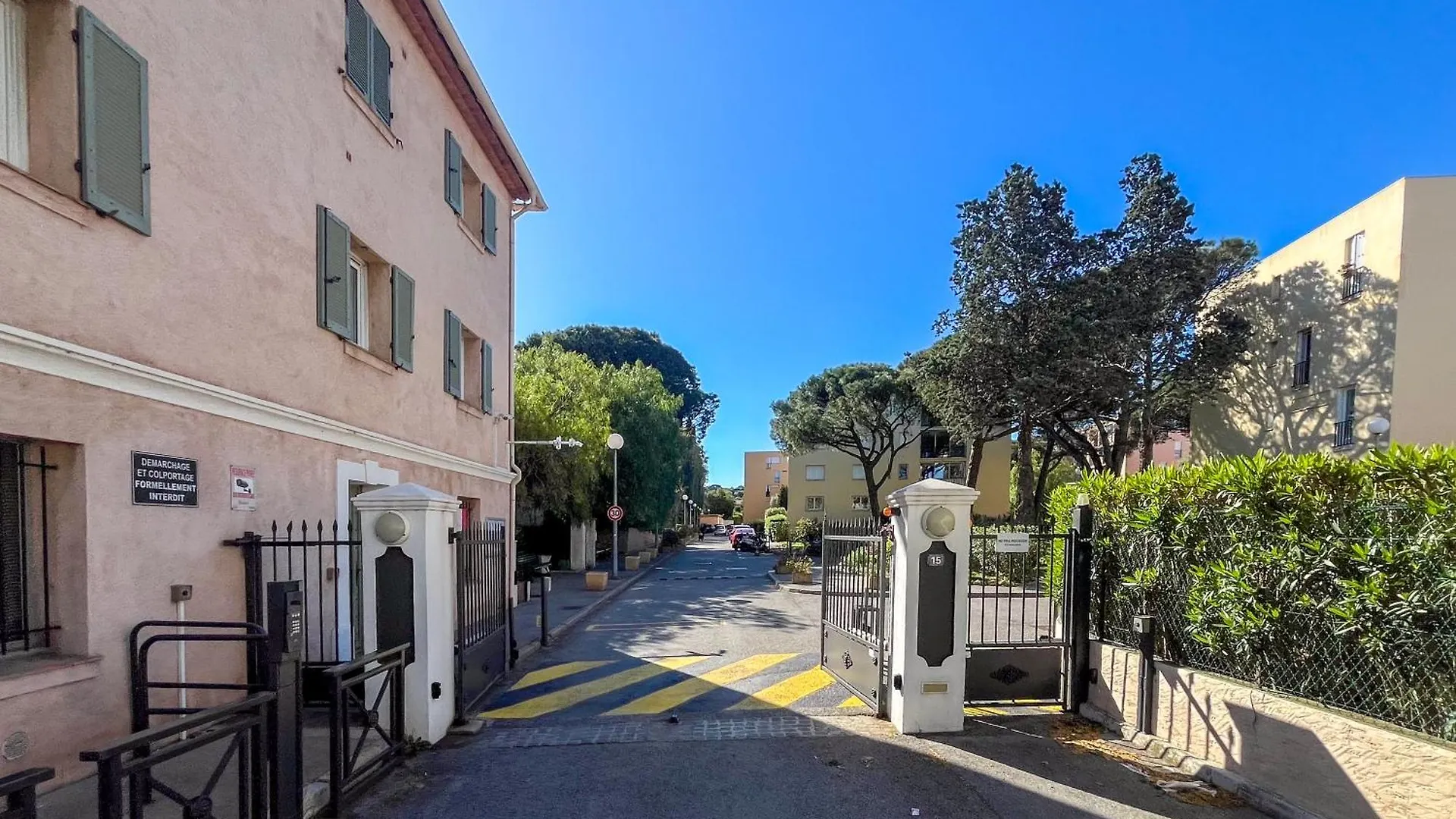 Magnifique Appartement - M3 Saint-Tropez 0*,  Frankrig